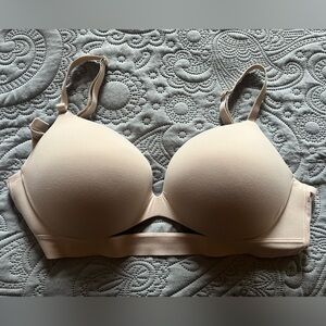 Victoria’s Secret Incredible bra 38C